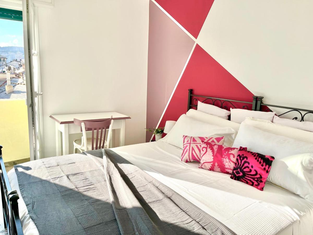 Happy Family Apartments The Roof Genoa Bagian luar foto